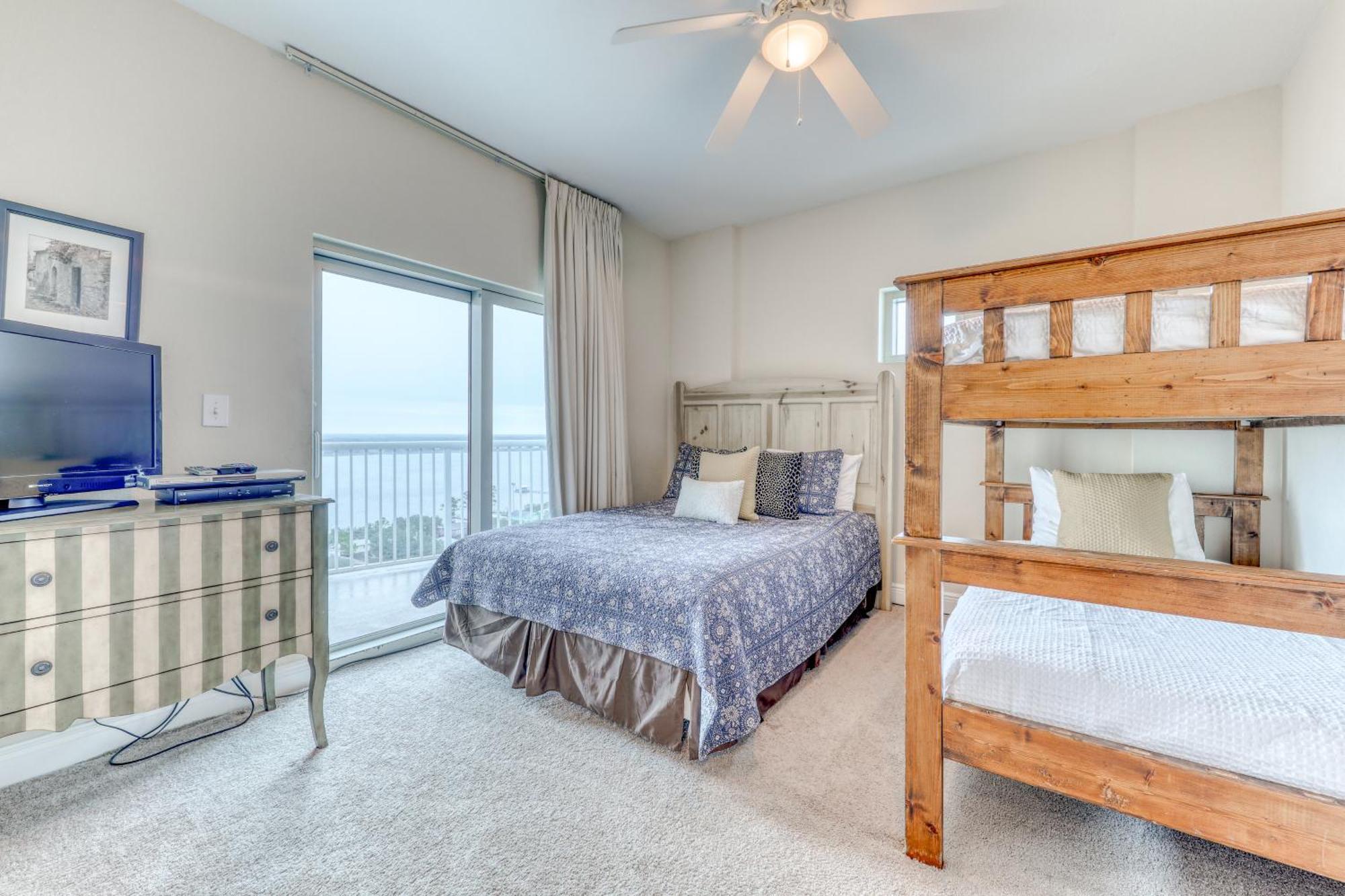 Crystal Tower Condominiums Gulf Shores Room photo