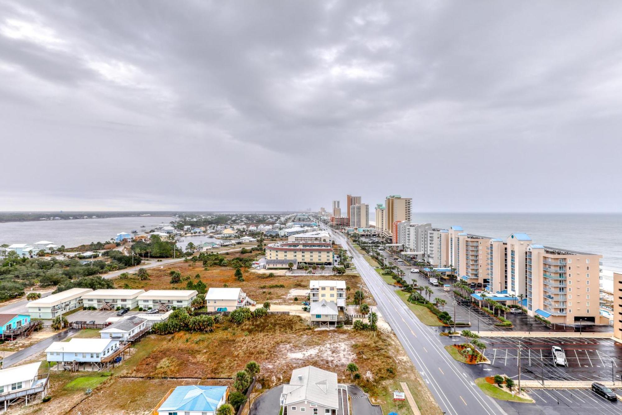 Crystal Tower Condominiums Gulf Shores Room photo