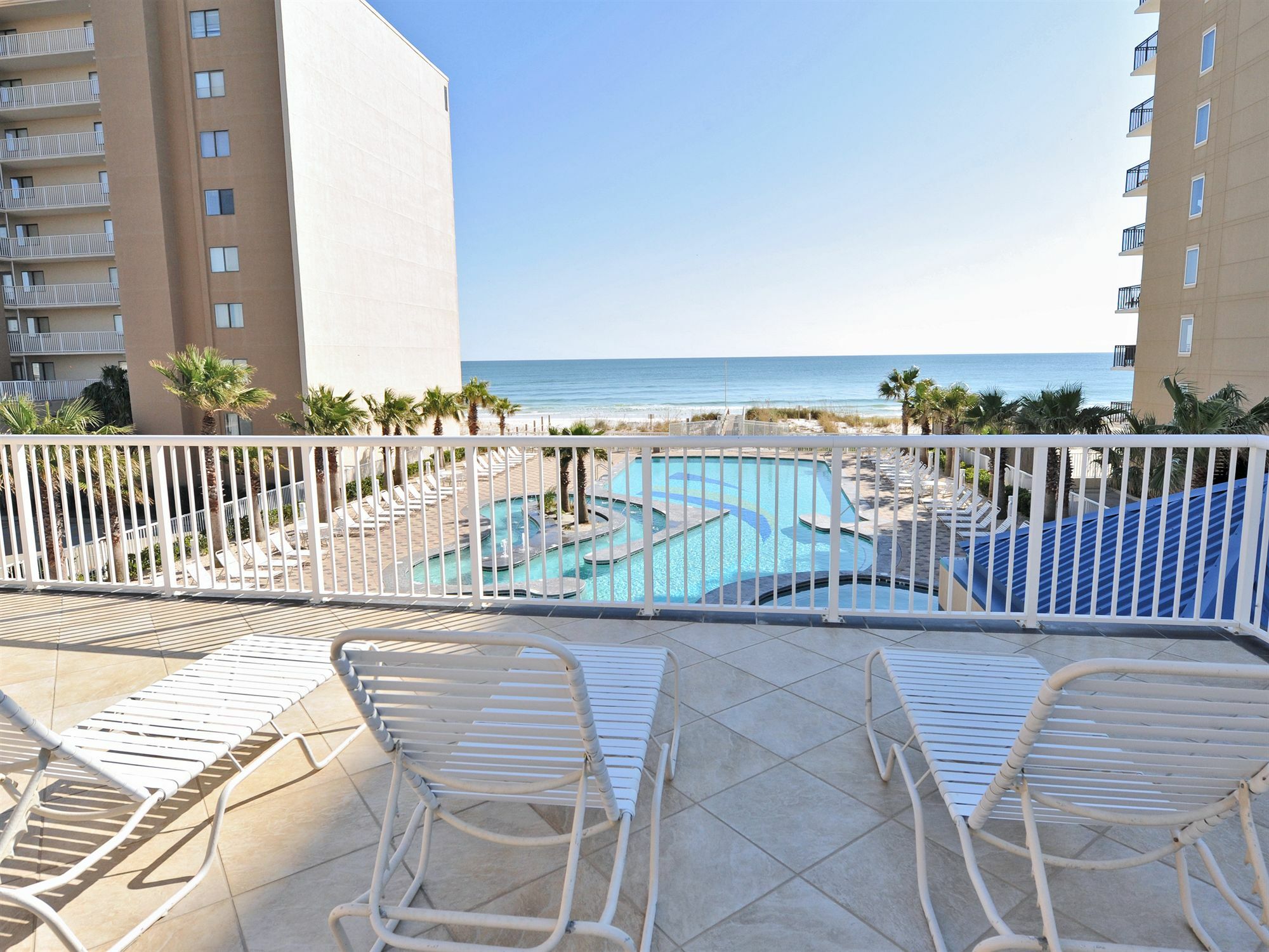 Crystal Tower Condominiums Gulf Shores Exterior photo