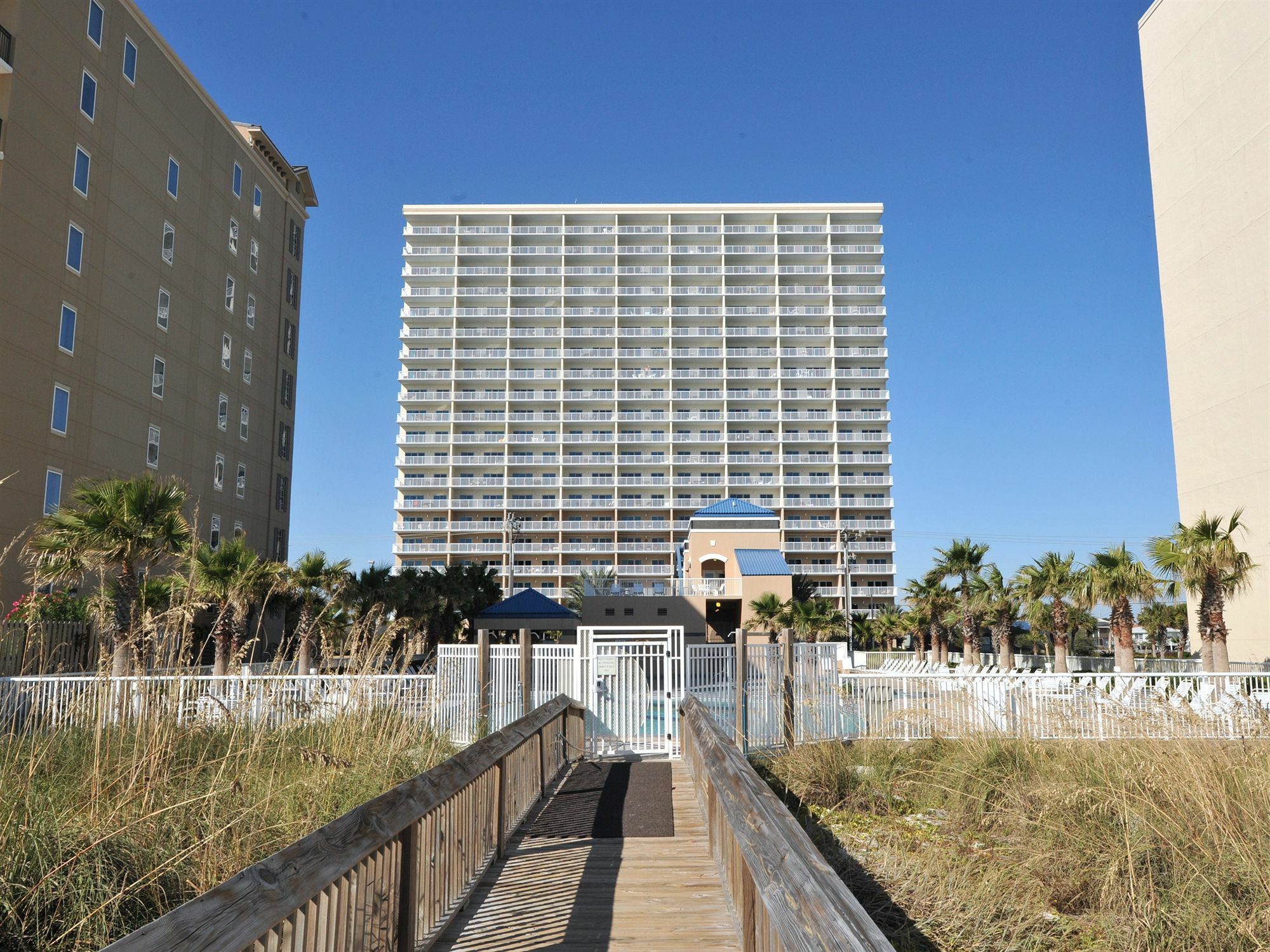 Crystal Tower Condominiums Gulf Shores Exterior photo