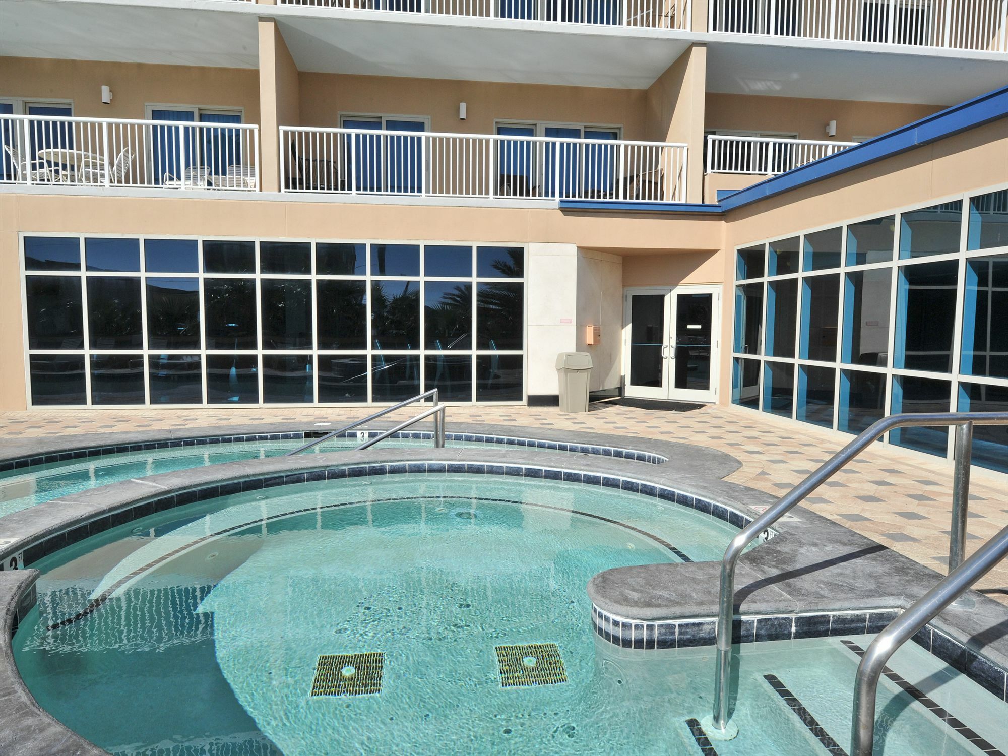 Crystal Tower Condominiums Gulf Shores Exterior photo