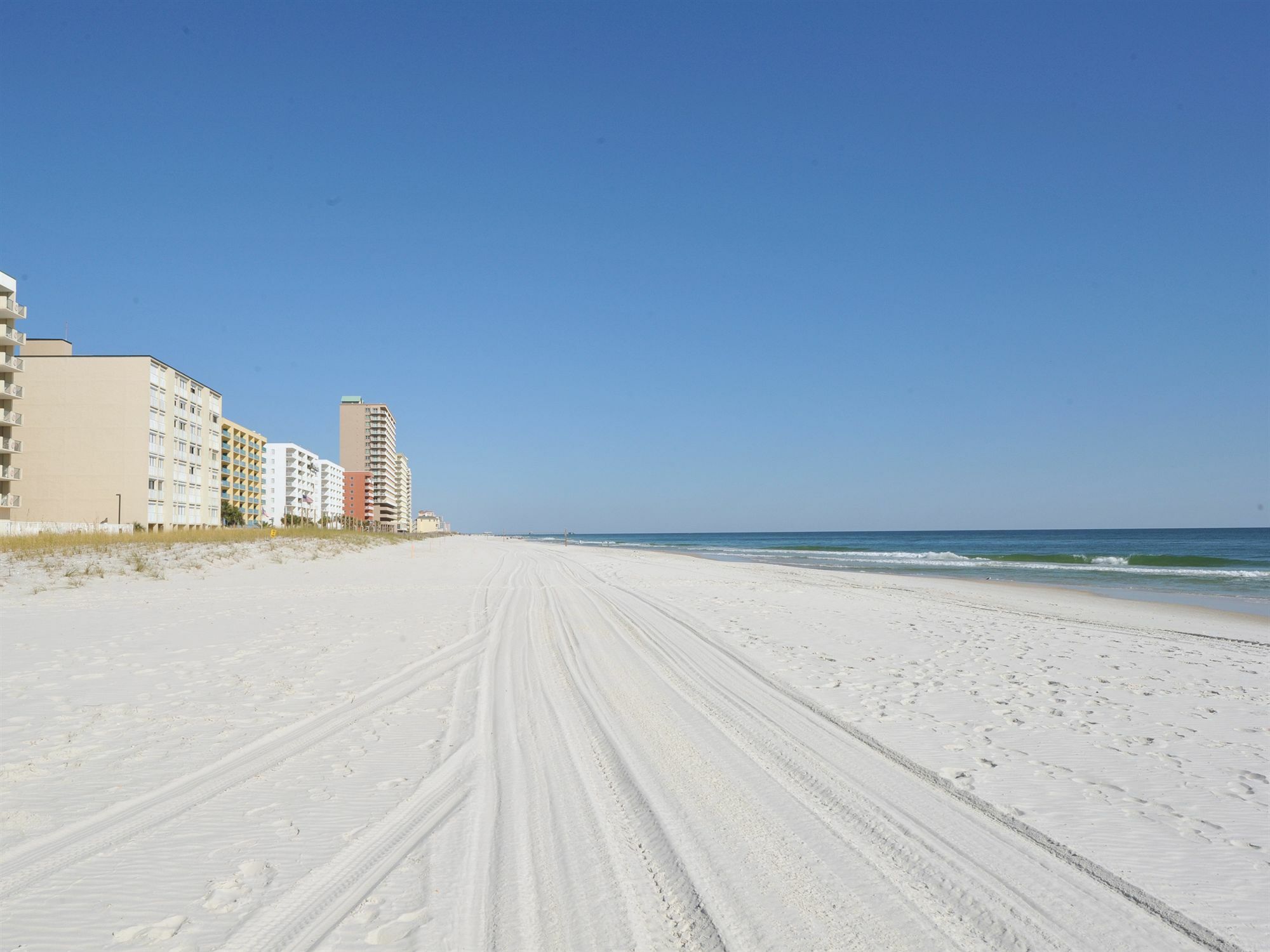 Crystal Tower Condominiums Gulf Shores Exterior photo